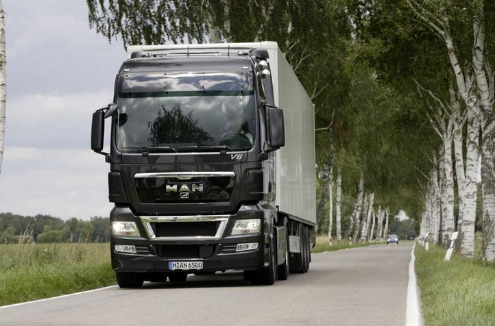 貨物托運(yùn)選擇哪種物流公司比較好-鑫漢物流