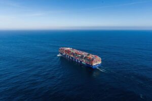 儲(chǔ)能出海“巨獸”的遠(yuǎn)洋征途：UN3536整柜海運(yùn)的合規(guī)密碼-鑫漢物流